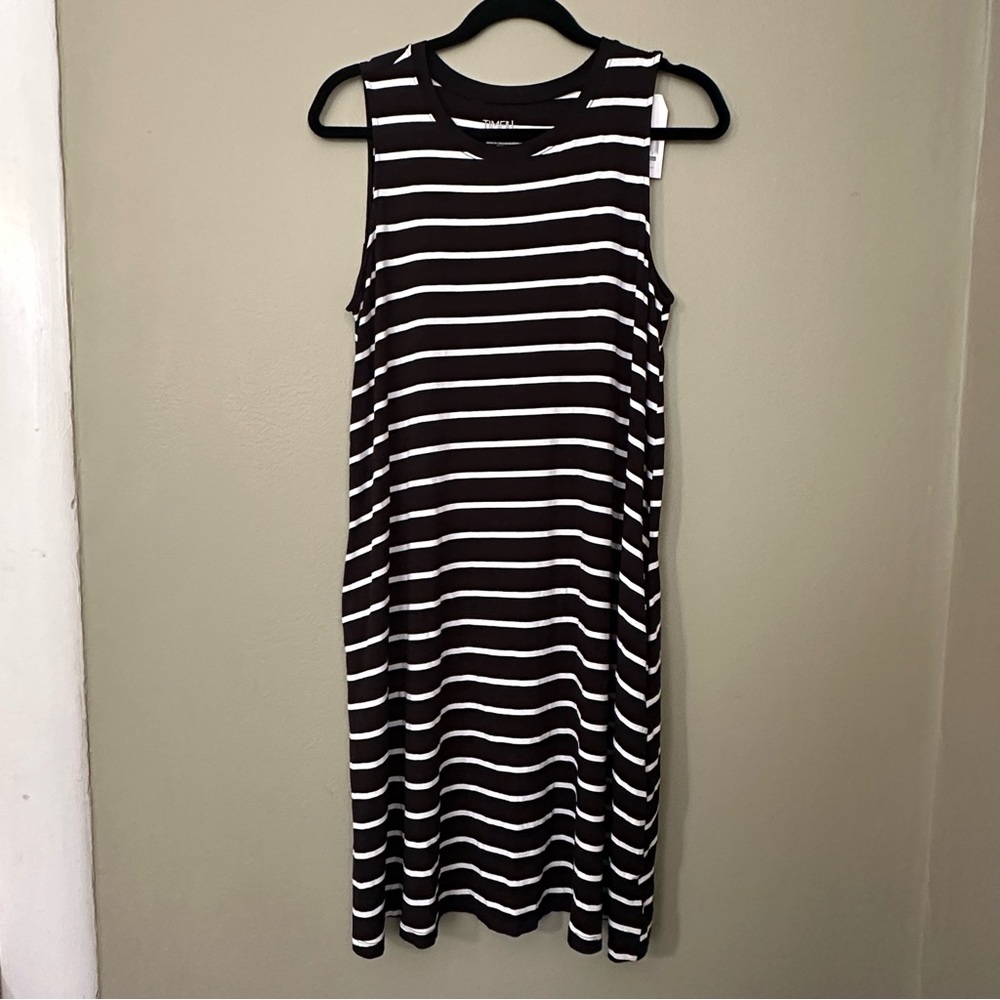 💚 Time and Tru Black and White Striped Midi Dress
